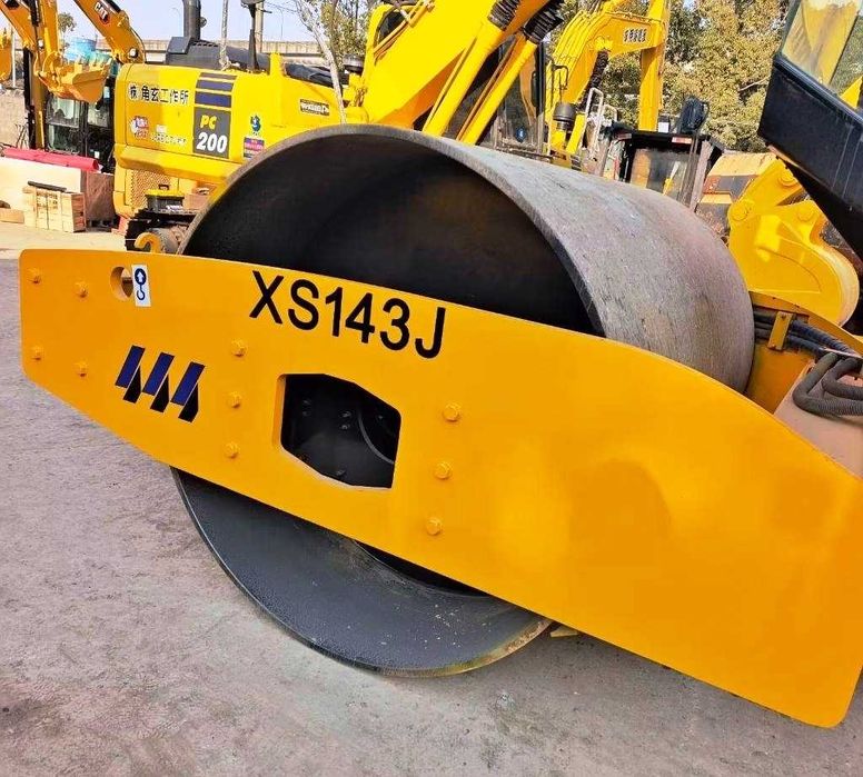 Грунтовый каток XCMG XS143J 14 ТОН