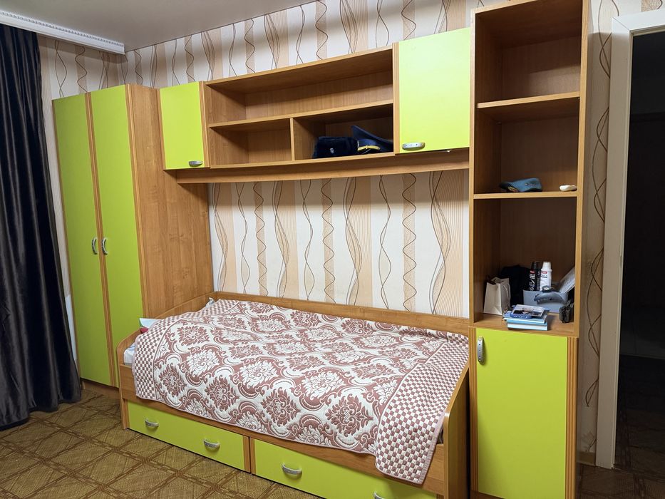 Спальный гарнитур