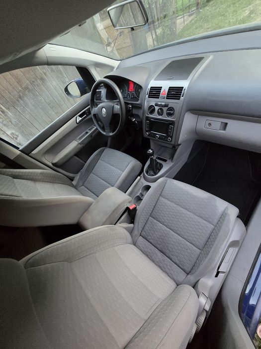 VOLKSWAGEN Touran 2009 — imagine 3