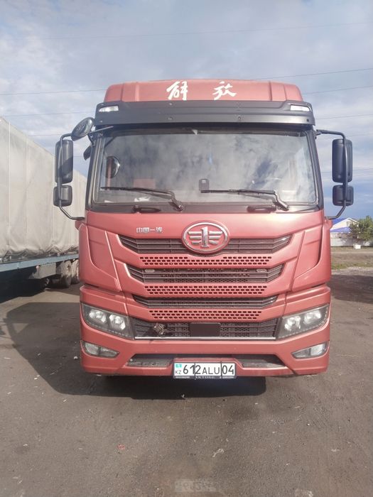 Продам тягач Faw 6*4
