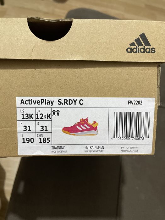 Кроссовки adidas оригинал