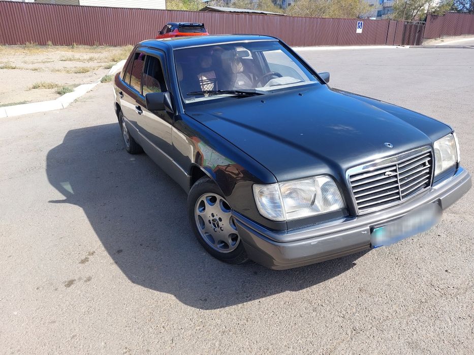 Mercedes Benz E200