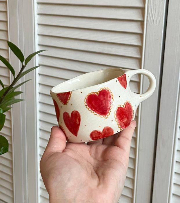 Chiroyli bakallar, Mugs Uz