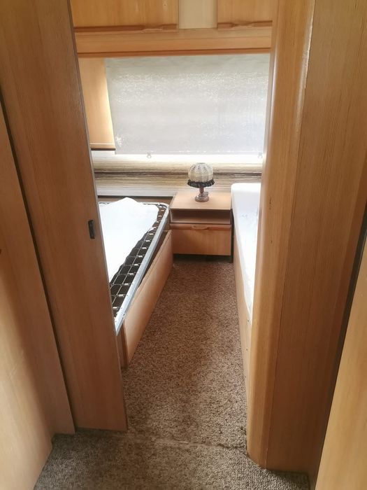Vând rulotă în stare bună lungime 5,80 m