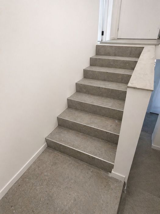 Inchiriez casa nou construita