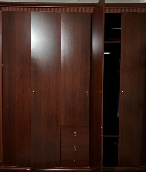 Шкаф, (камок в подарок)