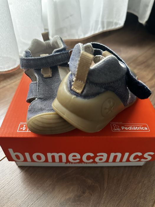 Biomecanics сандали