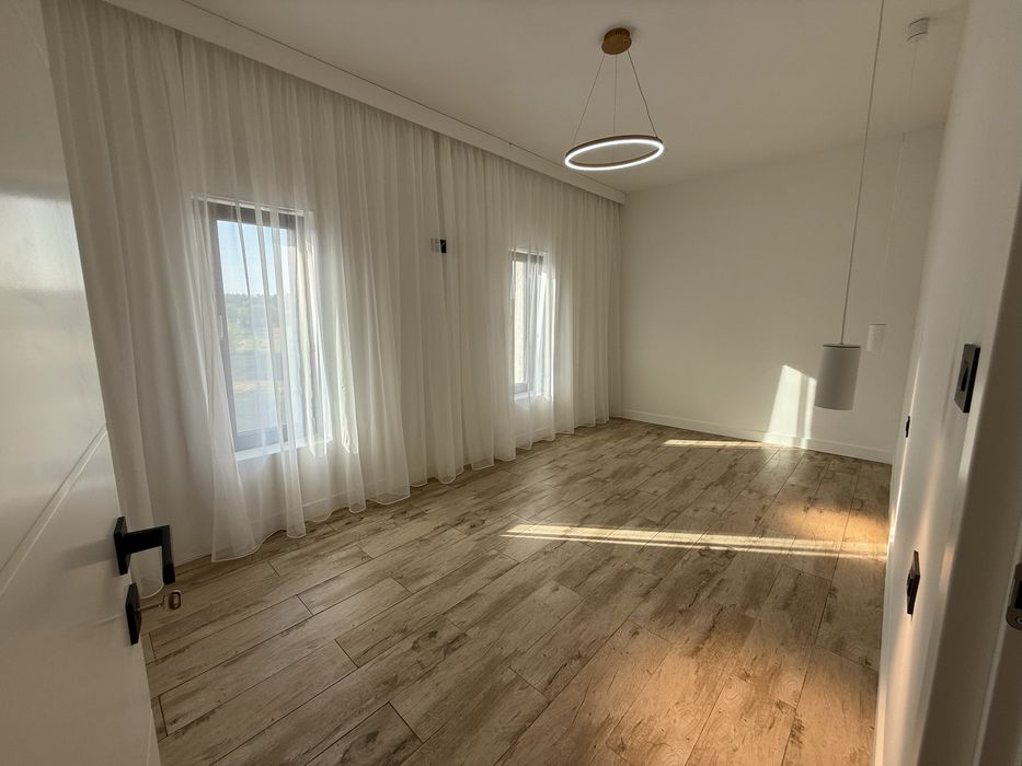 Vilă modernă de vânzare – Afumați, Cartier Rezidențial, Str. Pădurii.