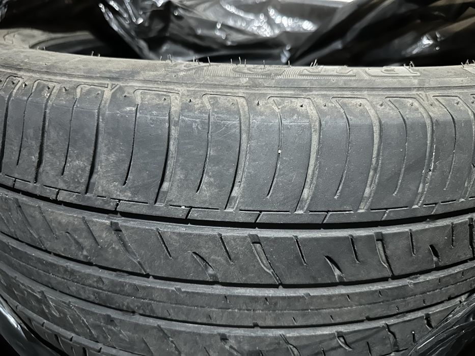 Dunlop шины комплект