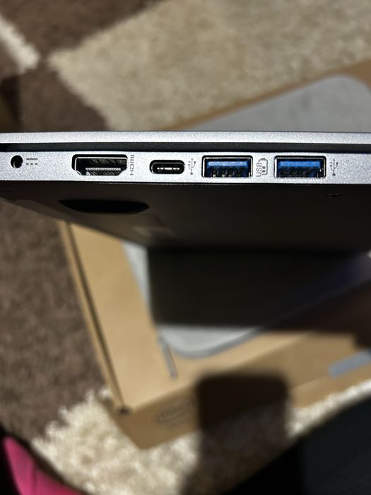 Лаптоп ACER SF114 - 32-P