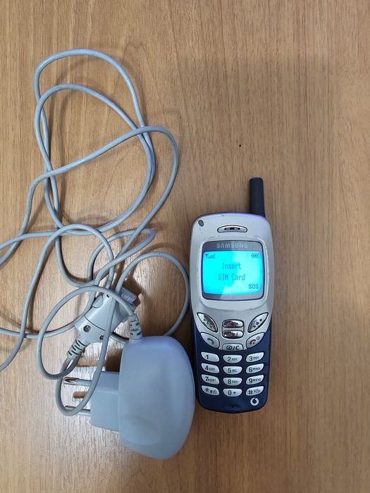 Samsung  телефон в коллекцию