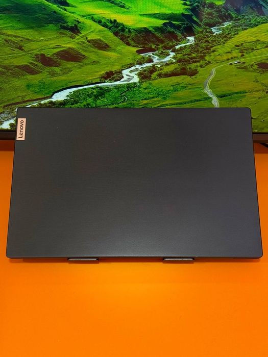 Продаётся ноутбук Lenovo