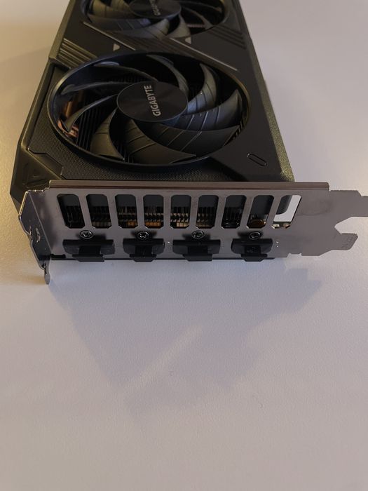 RTX 5050 pret sau fac schimb cu alta