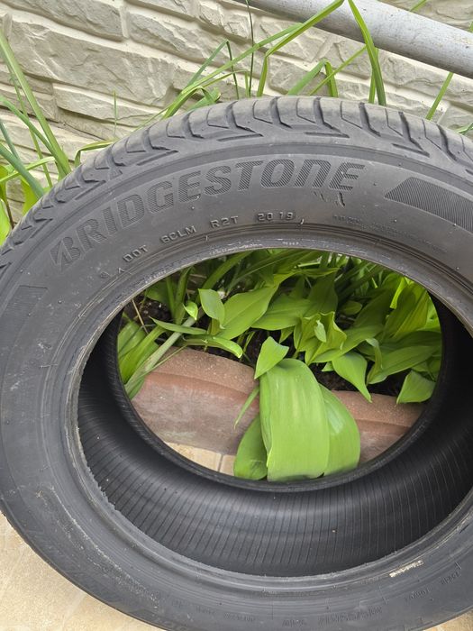 Anvelope vara  Brigestone 215 55 17