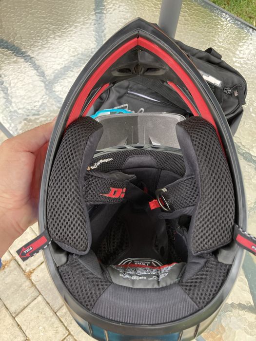 Casca DH Troy Lee Designs TLD D3 carbon