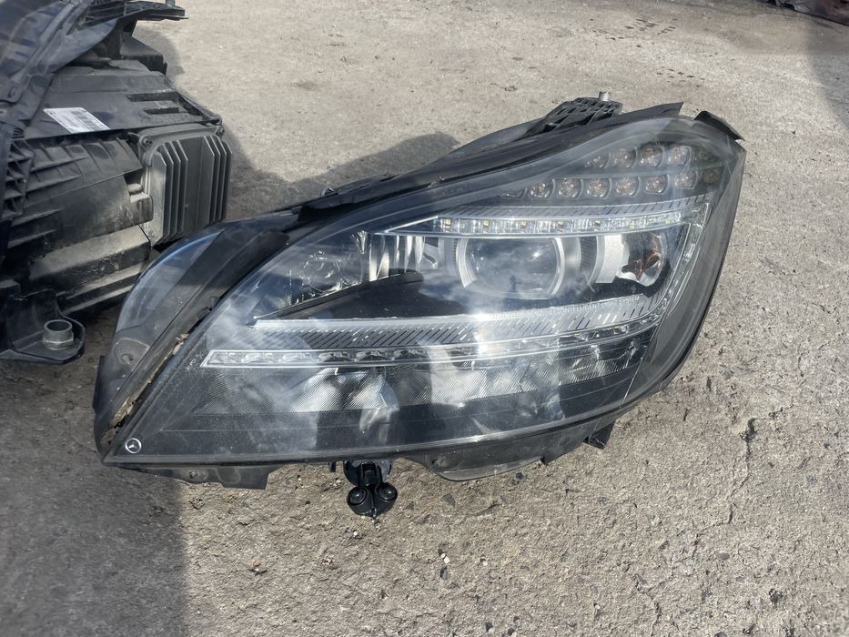 Фарове w218 cls