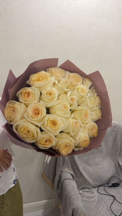 Саежие цветы 12000