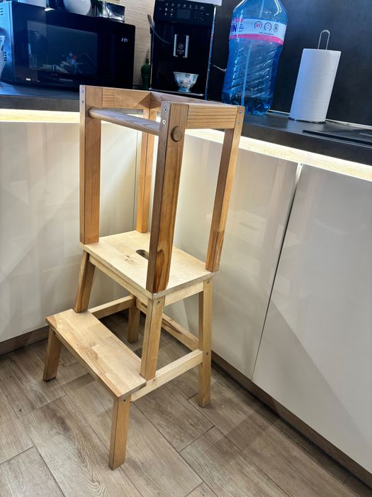 Дървена Кула Монтесори