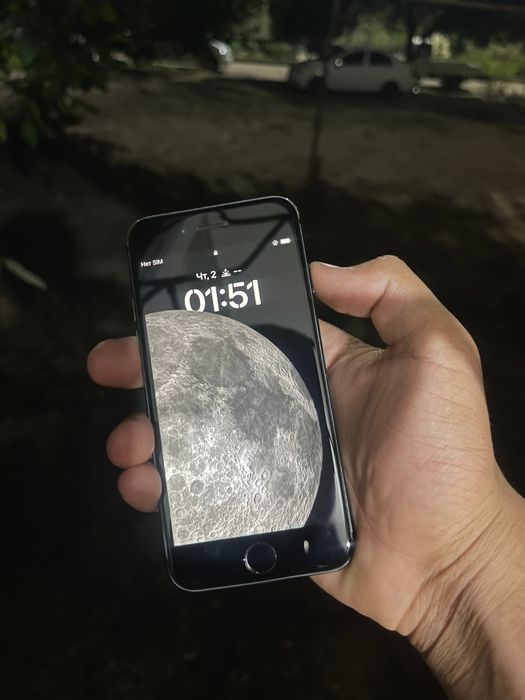 iPhone 8  64  gb