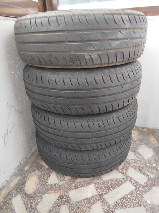 Vând cauciucuri in stare buna 185/65/R15,separat jante tabla 4x108 Citroen/Peugeot Ford