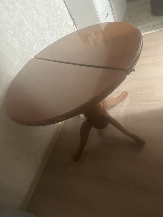 Продается стол в отличном качестве