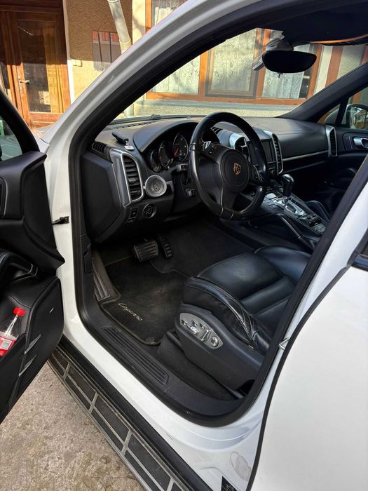Porsche  Cayenne  2014
