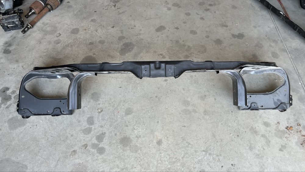 Основа радиатор Mustang 2010-