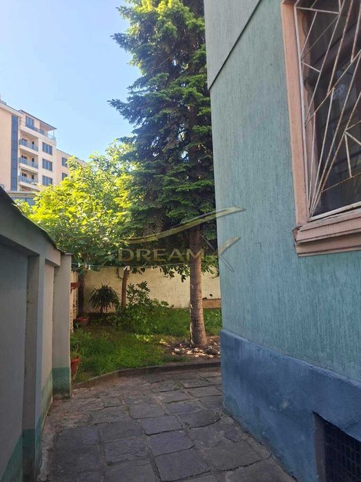 Етаж от къща под наем в кв. Център! 71898747