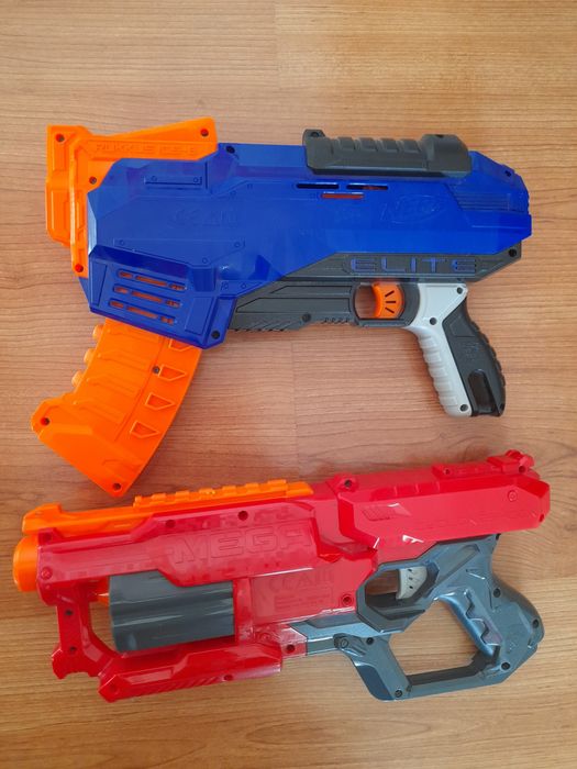 Puști marca "NERF"