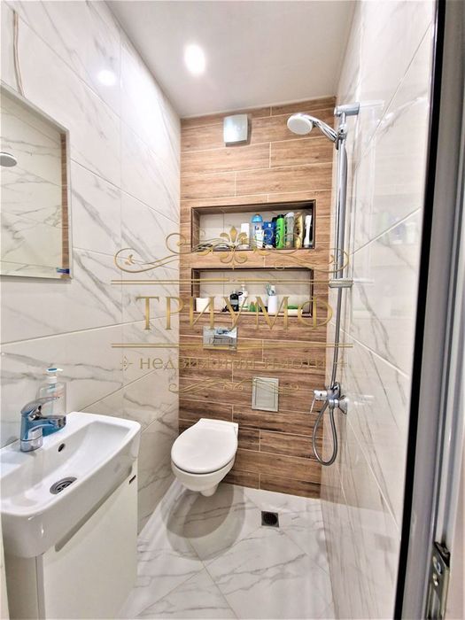 Продава се Тристаен апартамент в Варна, Възраждане 2 - 100 кв.м за 2550 €/кв.м - Снимка #9