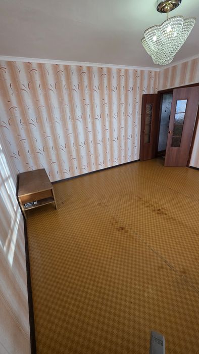 Продается 2-комн (6-85, 7 этаж)
