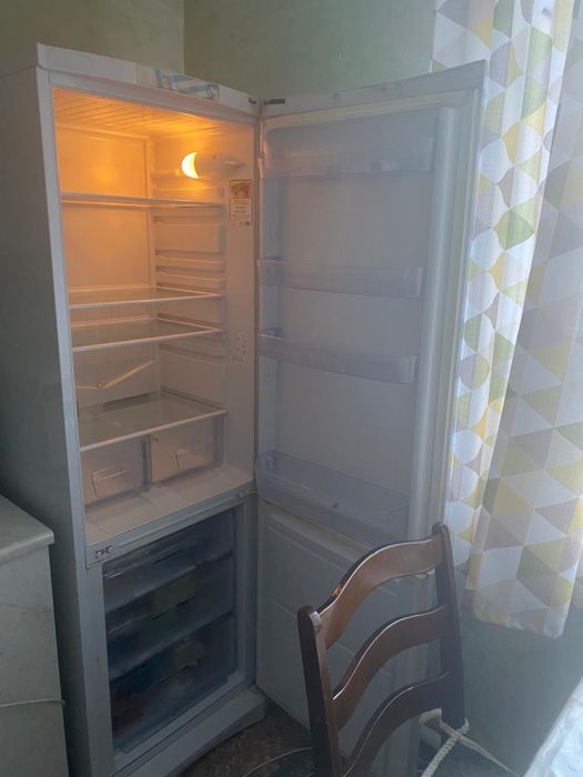 Холодильник Indezit