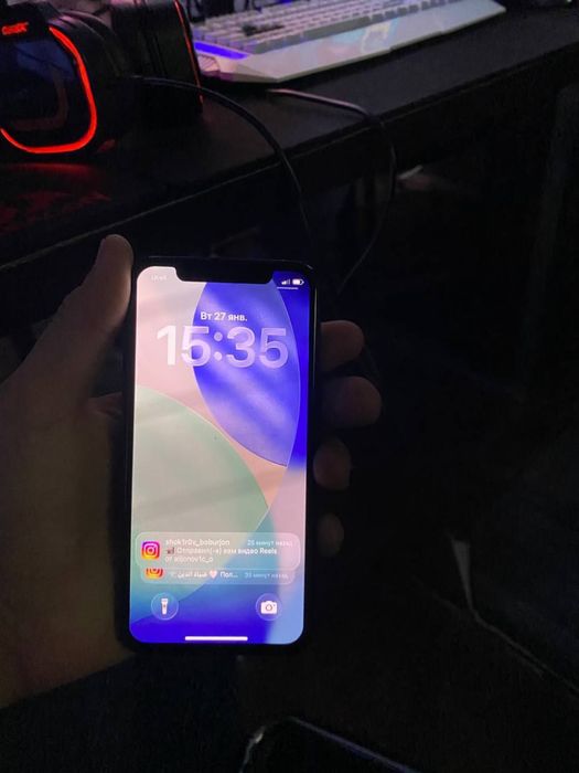 Iphone 11 pro ……….