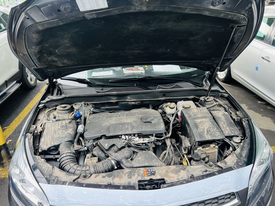 Малибу 2-позиция год 2013 пробег 52.000км