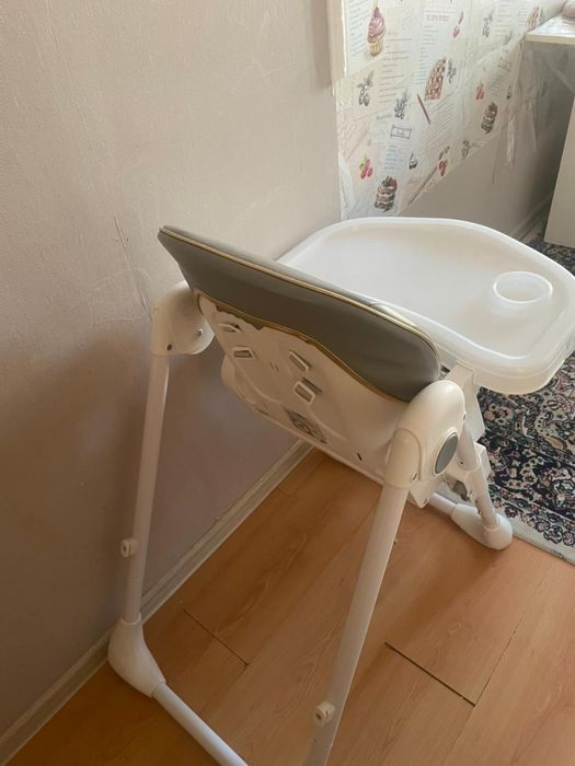 Продам детский стул трансформер для кормления