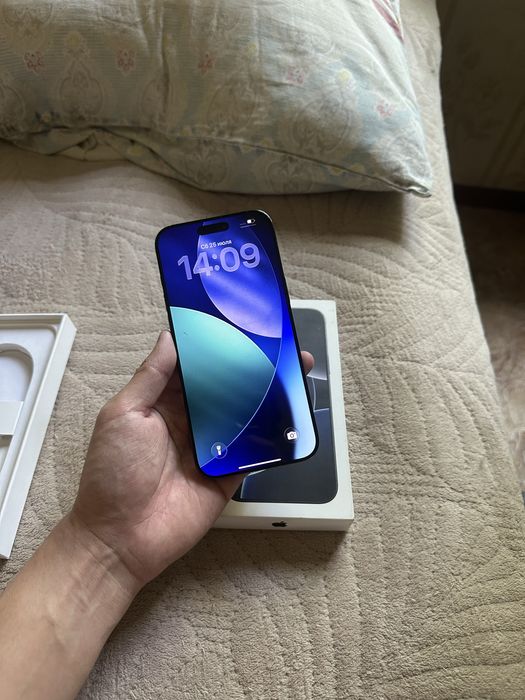 Продаю iPhone 16 Pro Max 256gb в отличном состояние