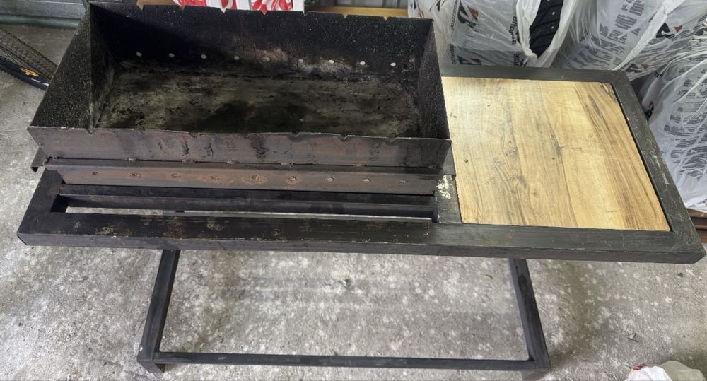 Мангал в отличном состоянии