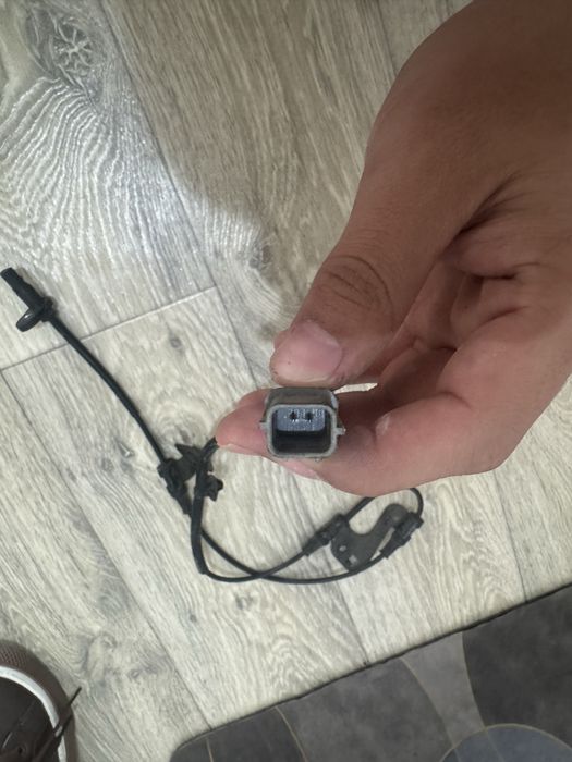 Abs датчик перед правый hyundai accent 2017—-2025