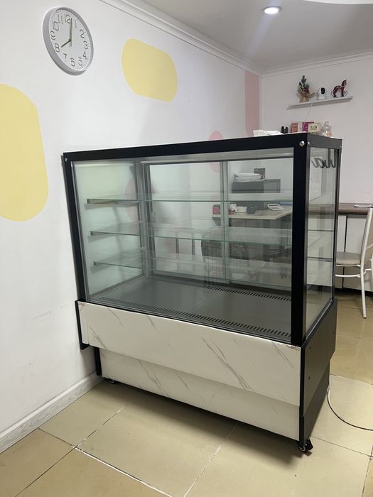 витринный холодильник