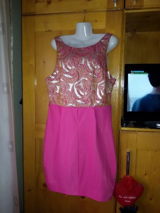 Rochie eleganta roz/auriu marimea M-L / 38 - 40