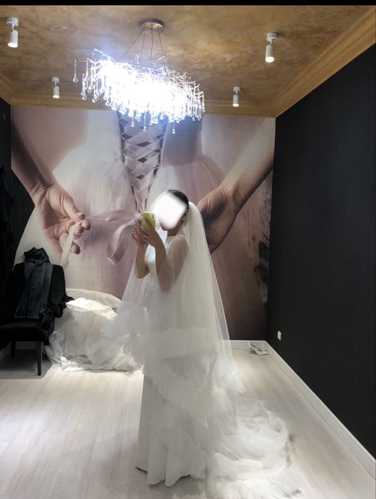 Продам свадебное платье с фатой