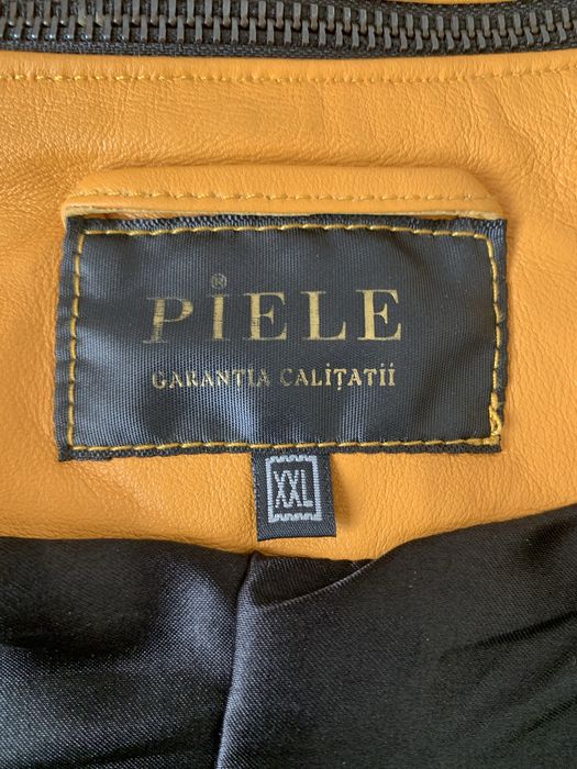 De vanzare jacheta dama piele de capra nou.Marime S-M