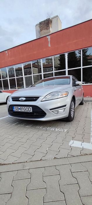 Ford Mondeo Al doilea proprietar în țară cumpărat de la persoana fizică.
