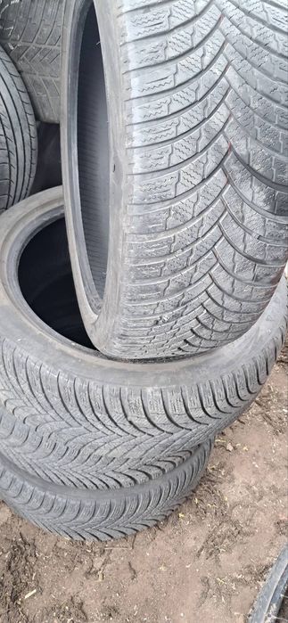 4 броя зимни гуми 235 45 19  Firestone  8mm