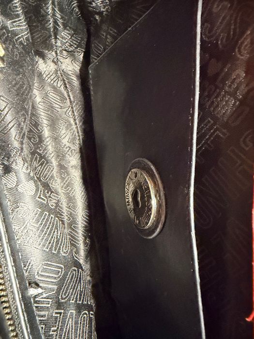 Оригинална дамска чанта Moschino