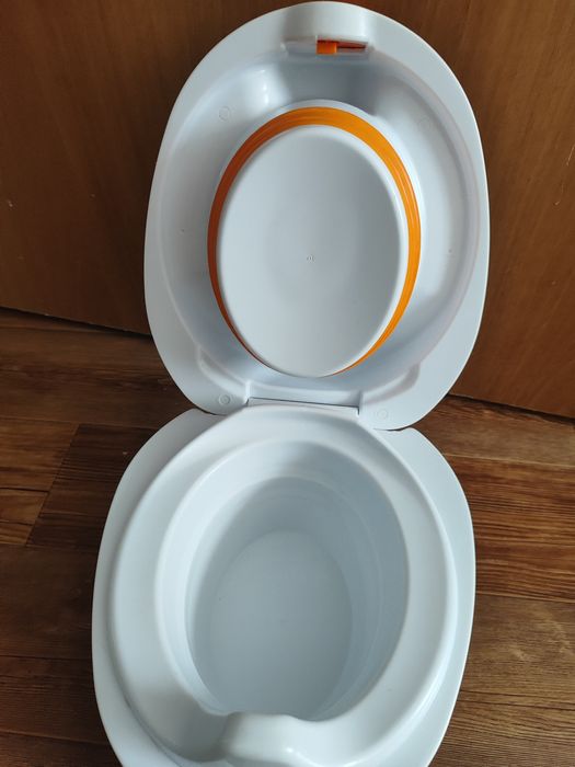 Детский дорожный горшок