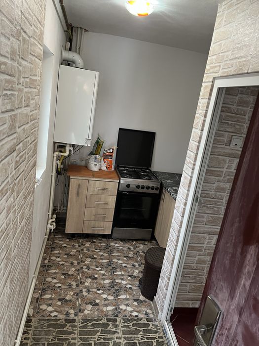 Inchiriez garsoniera