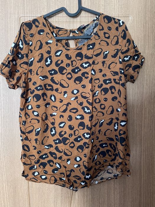 Дамска лятна риза от лека материя