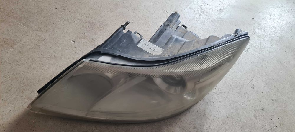 Faruri skoda octavia  2011