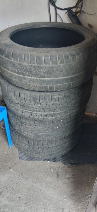 Pirelli 225,45,18
